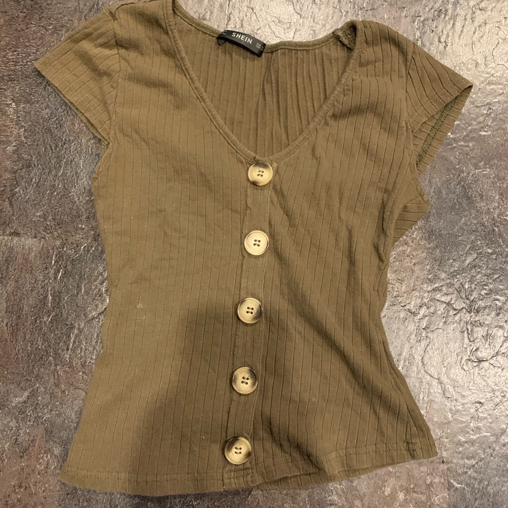 Button Top